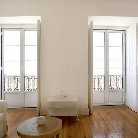 Διαμέρισμα Bright & Spacious *